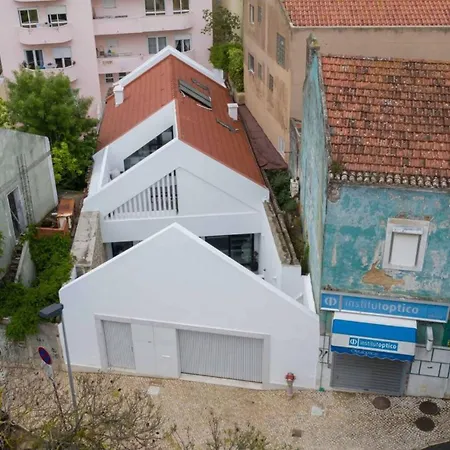 Luxury In The Heart Of Historic - Close To Train And בית נופש