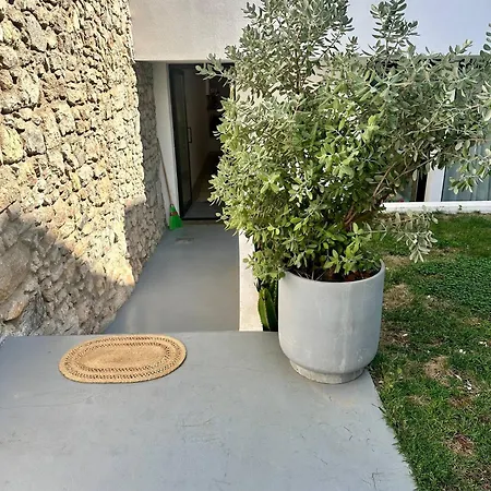 Дом отдыха Luxury In The Heart Of Historic - Close To Train And