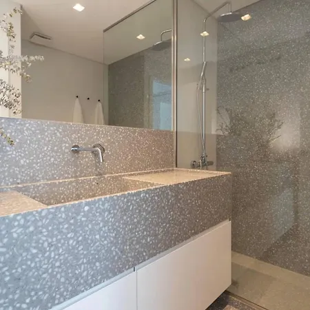 Luxury In The Heart Of Historic - Close To Train And *