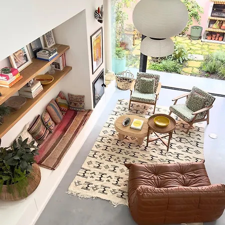 Luxury In The Heart Of Historic - Close To Train And בית נופש אוייראס
