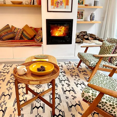 Luxury In The Heart Of Historic - Close To Train And בית נופש אוייראס