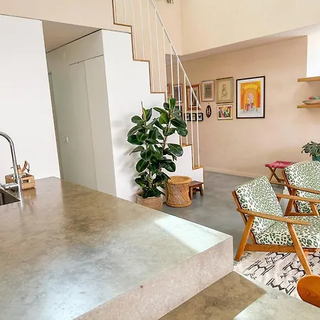 בית נופש Luxury In The Heart Of Historic - Close To Train And אוייראס