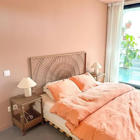 Luxury In The Heart Of Historic - Close To Train And בית נופש