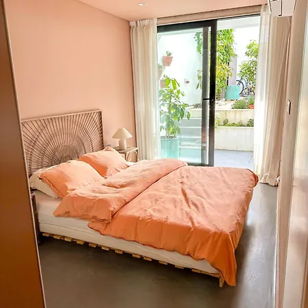 Дом отдыха Luxury In The Heart Of Historic - Close To Train And *