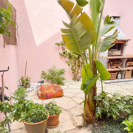 בית נופש Luxury In The Heart Of Historic - Close To Train And *